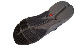 Salomon Predict RA Salomon mantiene uno de sus puntos más fuertes con éste nuevo modelo, la durabilidad
