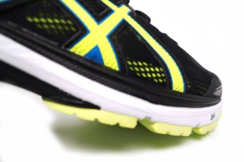 ASICS GT 1000 5 Buena dinámica a ritmos lentos y medios.
